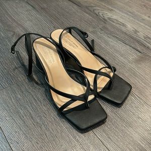 Call it Spring “Kianna” block heel sandals